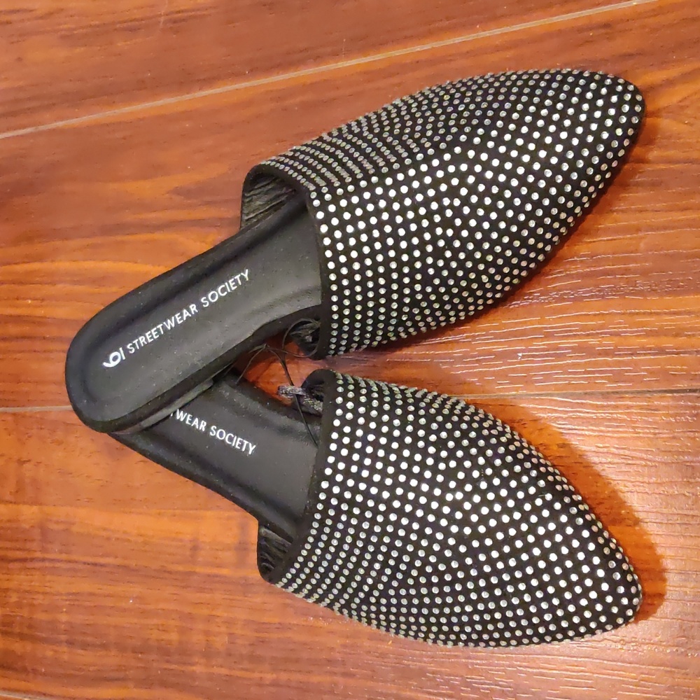 Streetwear society mules Size 6